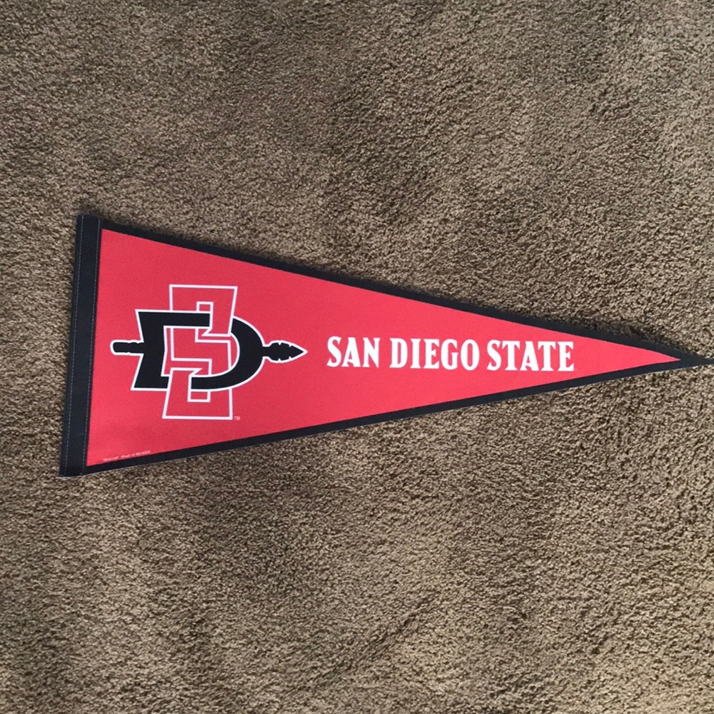 SDSU pennent